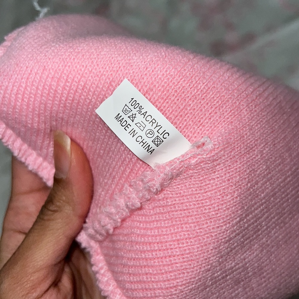 BabyGirl Beanie NWOT - Picture 4 of 5